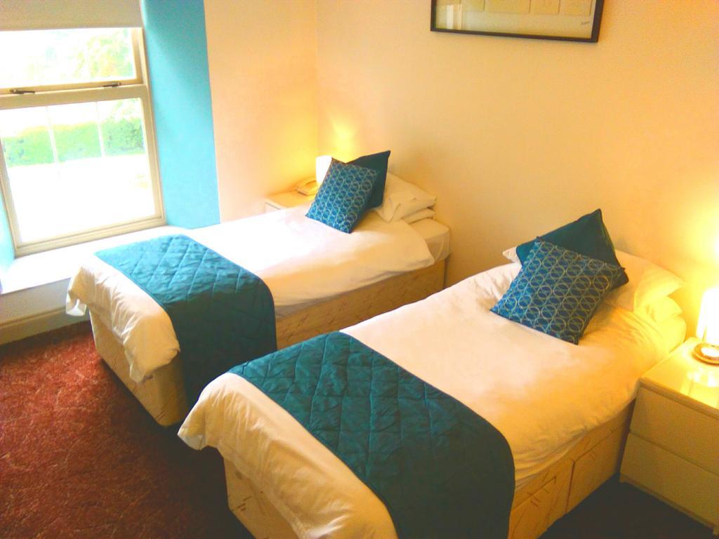 Tyglyn Hotel อาแบร์ไรรอน ภายนอก รูปภาพ